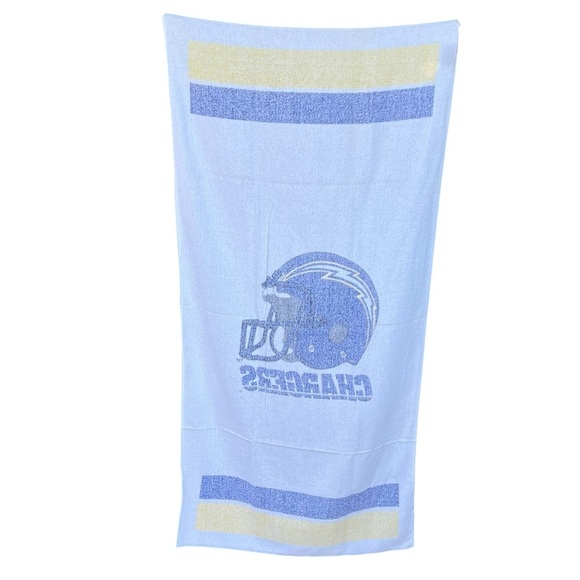 VTG NOS San Diego Chargers NFL Football Beach Towel Bolt Helmet 90s 30x60 Brazil - Picture 2 of 12